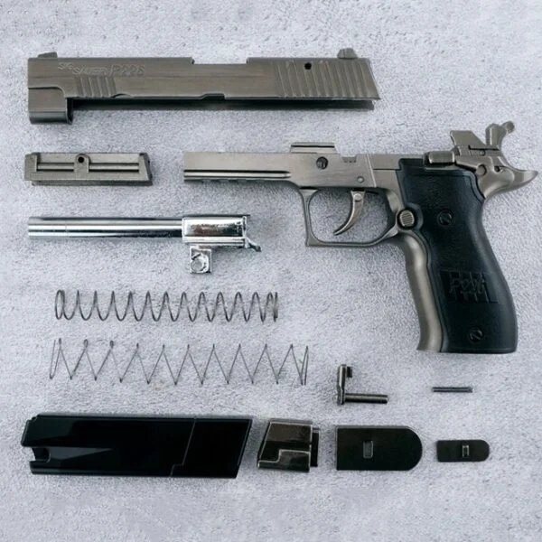 1:2.05 SIG P226