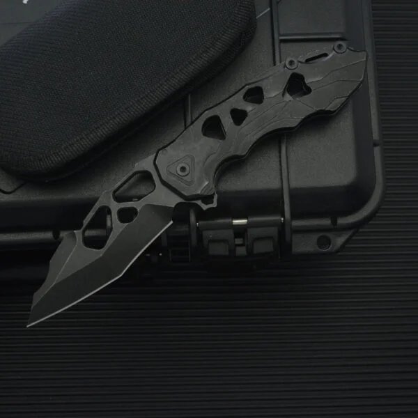 D2 Heavy-Duty Knife