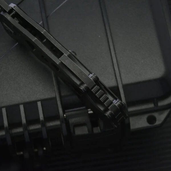 D2 Heavy-Duty Knife