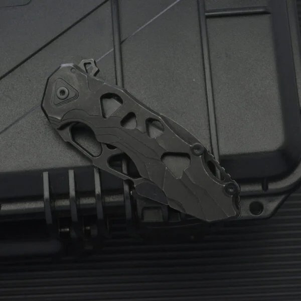 D2 Heavy-Duty Knife