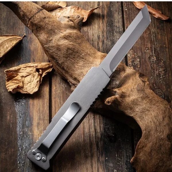 Gravity Knife