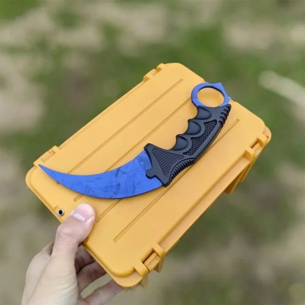 Karambit ✩ | Blue Doppler