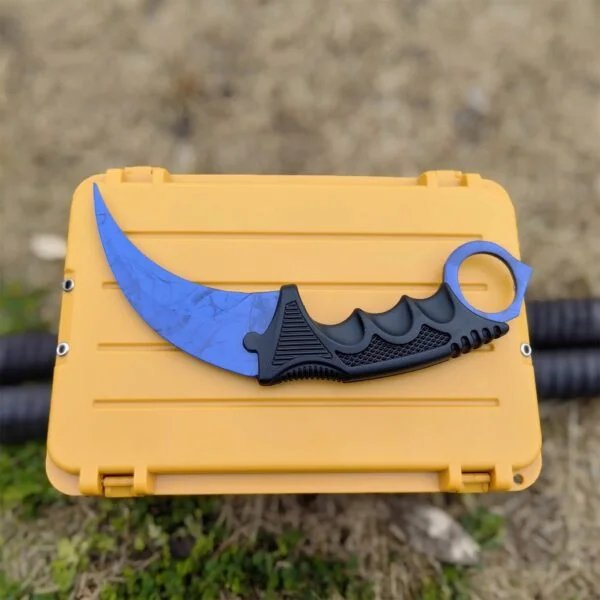 Karambit ✩ | Blue Doppler