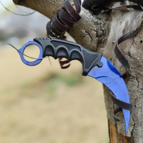 Karambit ✩ | Blue Doppler