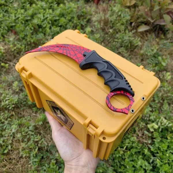 Karambit ✩ | Crimson Web