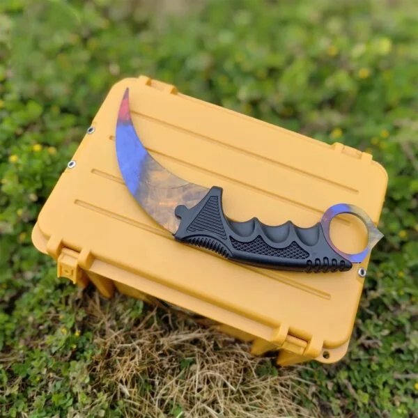 Karambit ✩ | Marble Fade