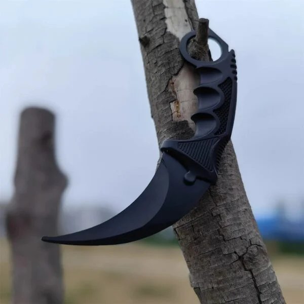 Karambit ✩ | Night