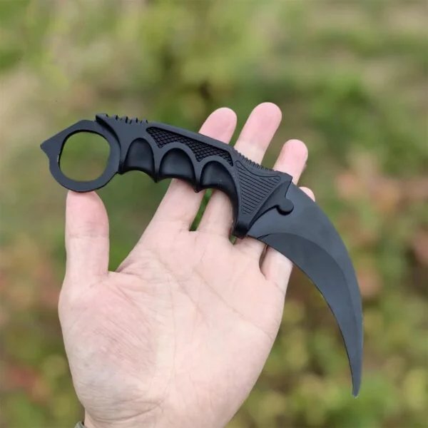 Karambit ✩ | Night