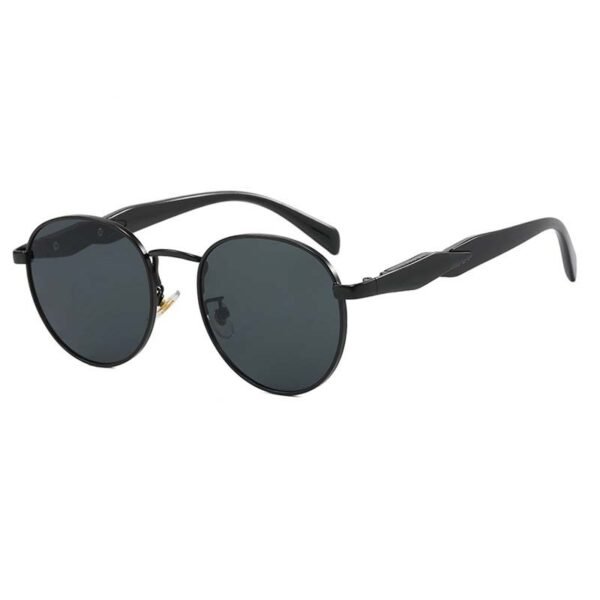 Street-Style Sunglasses